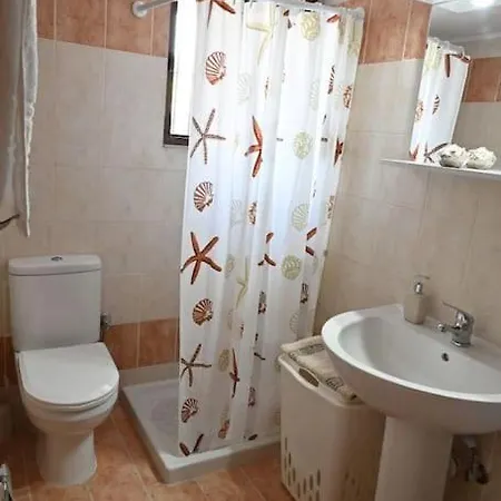 Cozy Traditional House Kremastí